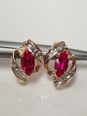 10k Yellow Gold Hot Pink Ruby Marquise Stud Earrings Estate Jewelry